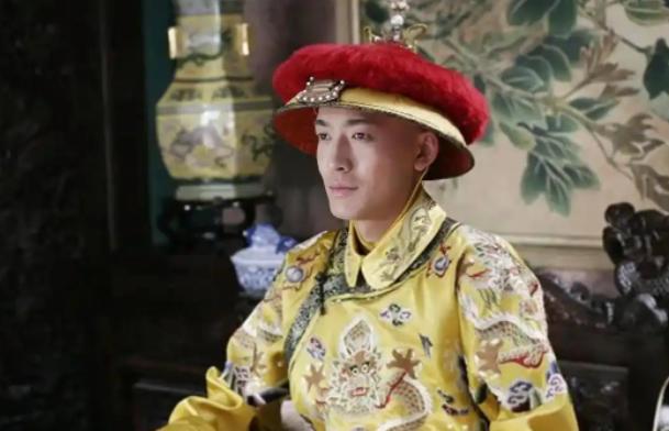 为何康熙和乾隆子孙成群到清末三位皇帝时却绝嗣？是何原因所致？清朝前期的康熙、