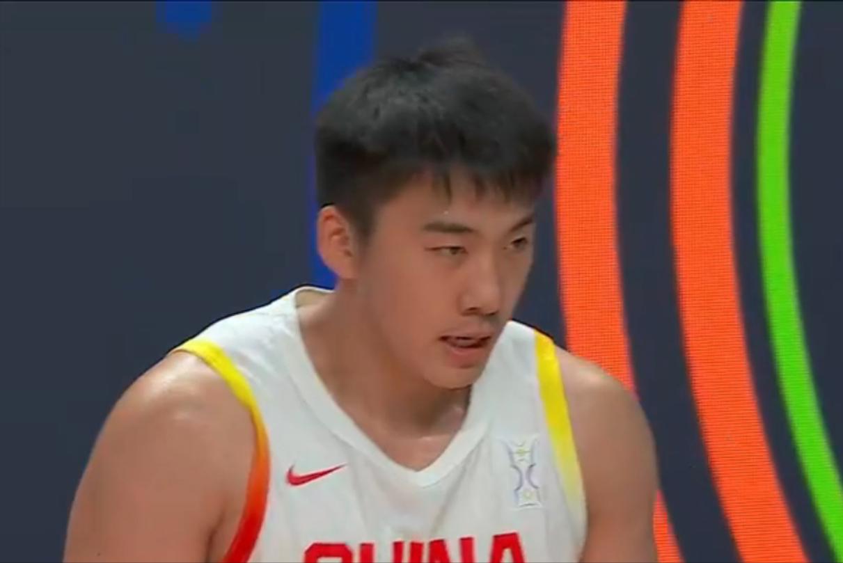 这样打就对了！中国男篮成功限制了韩国队的发挥，王俊杰首发10投6中砍下15分。