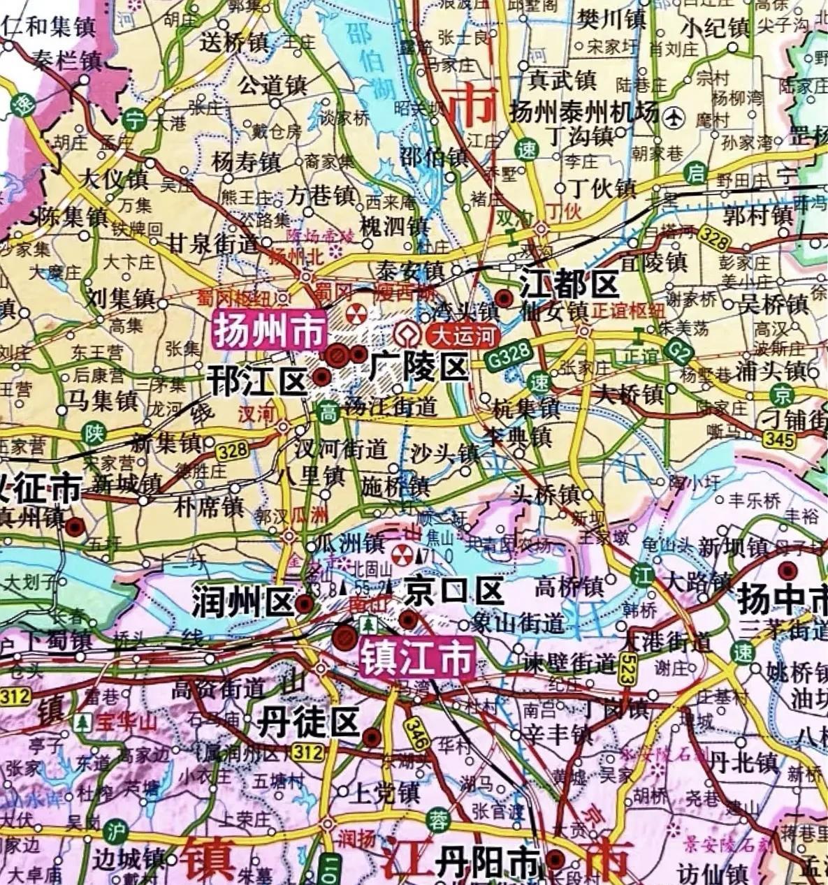 我一直觉得这些年阻碍扬州和镇江合并的主要原因就是取名问题，名字太难定了，因为扬州