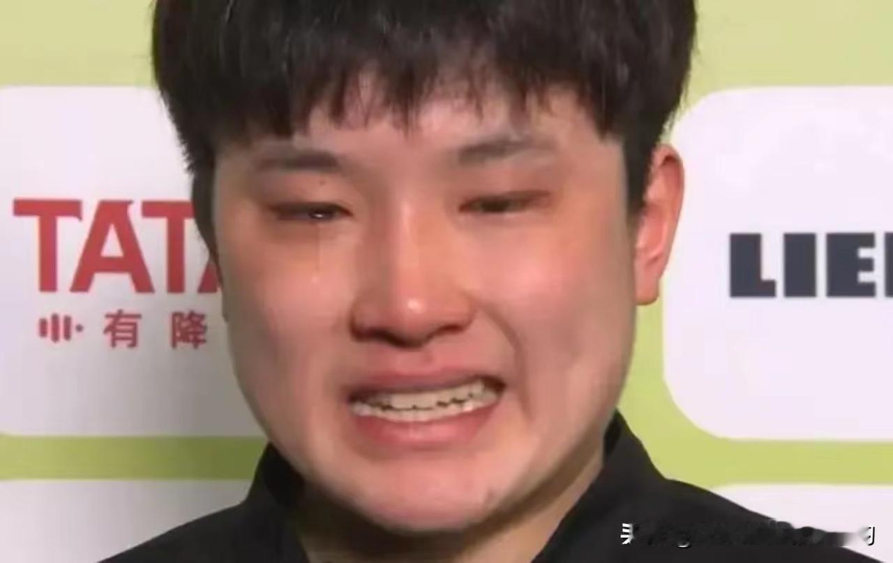张本智和又被骂上热搜了，这次的词儿更难听，“废物”。伦敦世乒赛男团决赛，日本