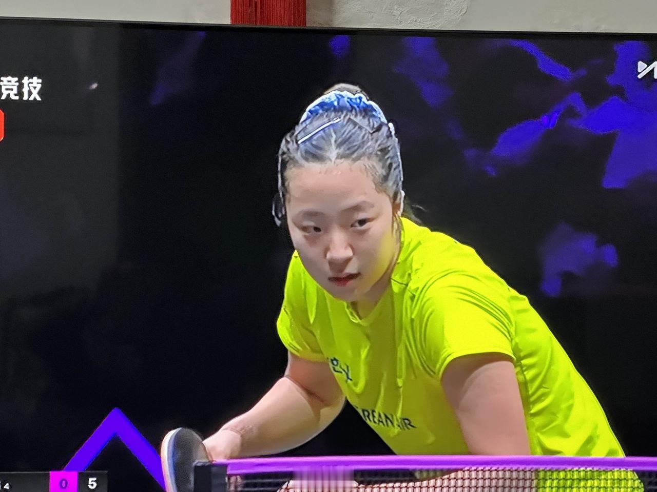 3月12日晚上进行的一场WTT重庆冠军赛女单八分之一决赛，韩国名将申欲彬打败了澳