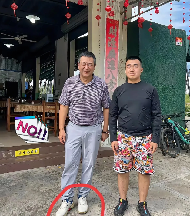 明星也会老，老了也是普通老头子一个[鼓掌][鼓掌][鼓掌]