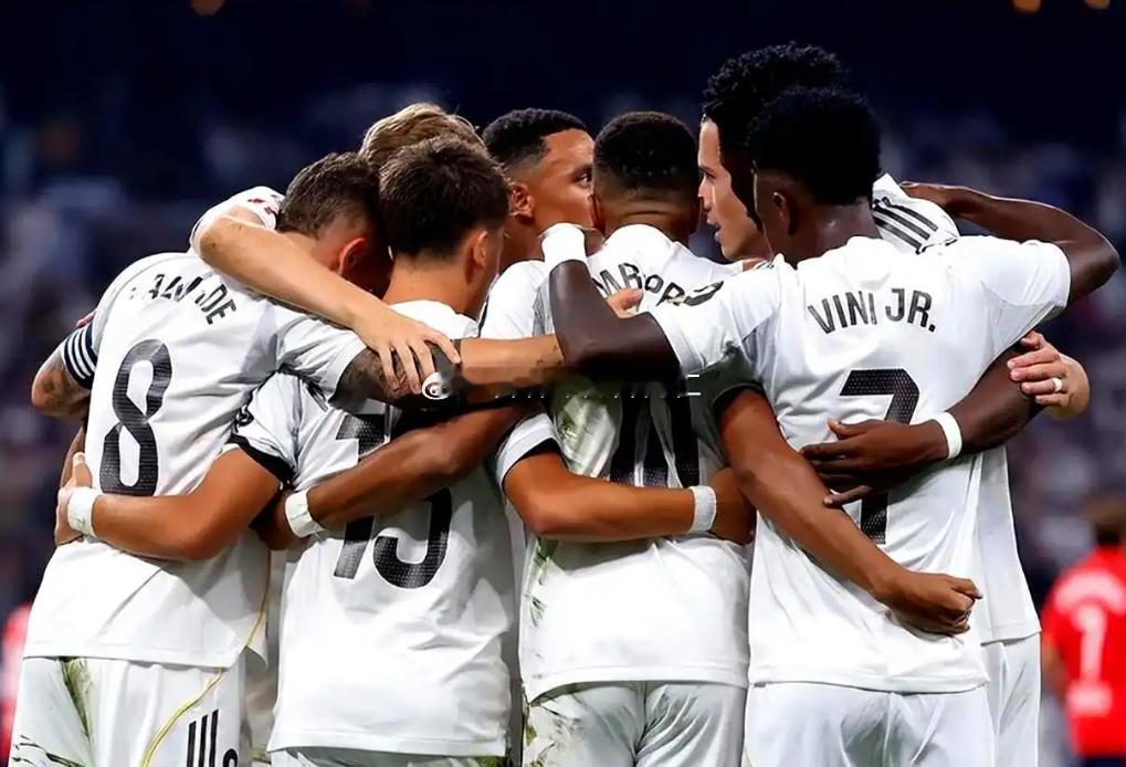 据TA报道，皇马队内已经对阿韦洛亚不愿换下姆巴佩和维尼修斯产生不满，因为二人的防