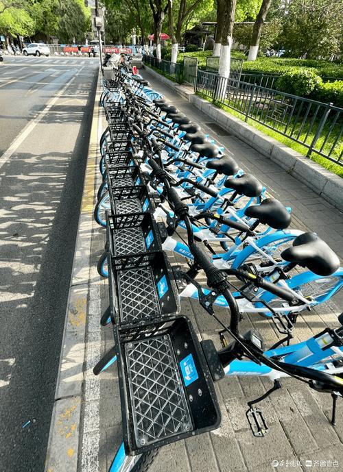 杭州又上线了，1000多辆亲子公共自行车，可以通过App查找它们在哪里。杭