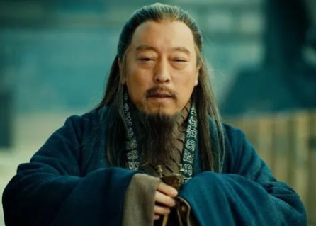 2008年，高希希导演筹拍《新三国》时，给倪大红打了个电话：“倪老师，给你300