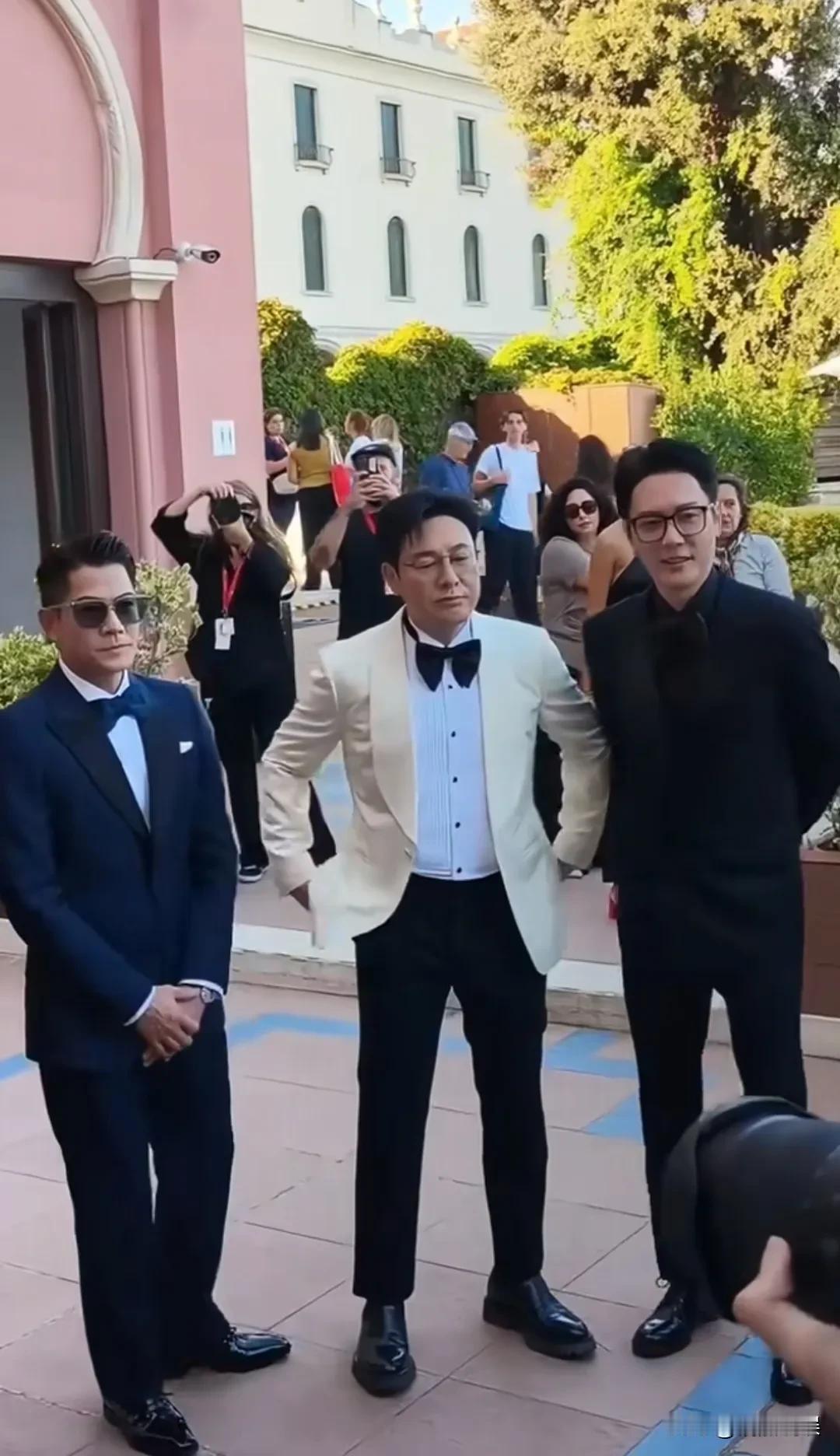 郭富城这是西装一穿，气场自来啊！郭富城现身威尼斯电影节，来接受“中意文化交流大