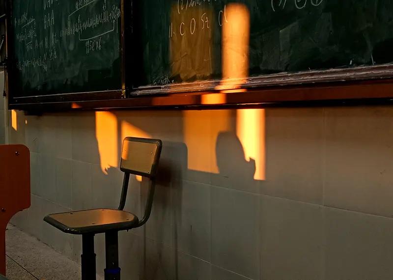 三部门发通知，从2026年1月1日起，各级各类学校（含幼儿园）不得通过家委会收取