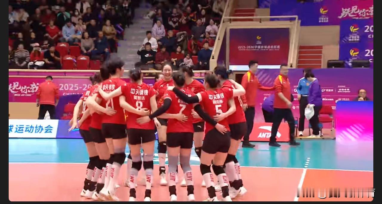 吴梦洁和唐欣危难关头方显英雄本色，决胜局3-8落后天津，没想到竟然实现了一场惊天