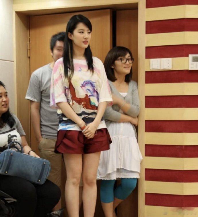 26岁时的刘亦菲，那时的天仙气质清新脱俗，让人怜爱❤️