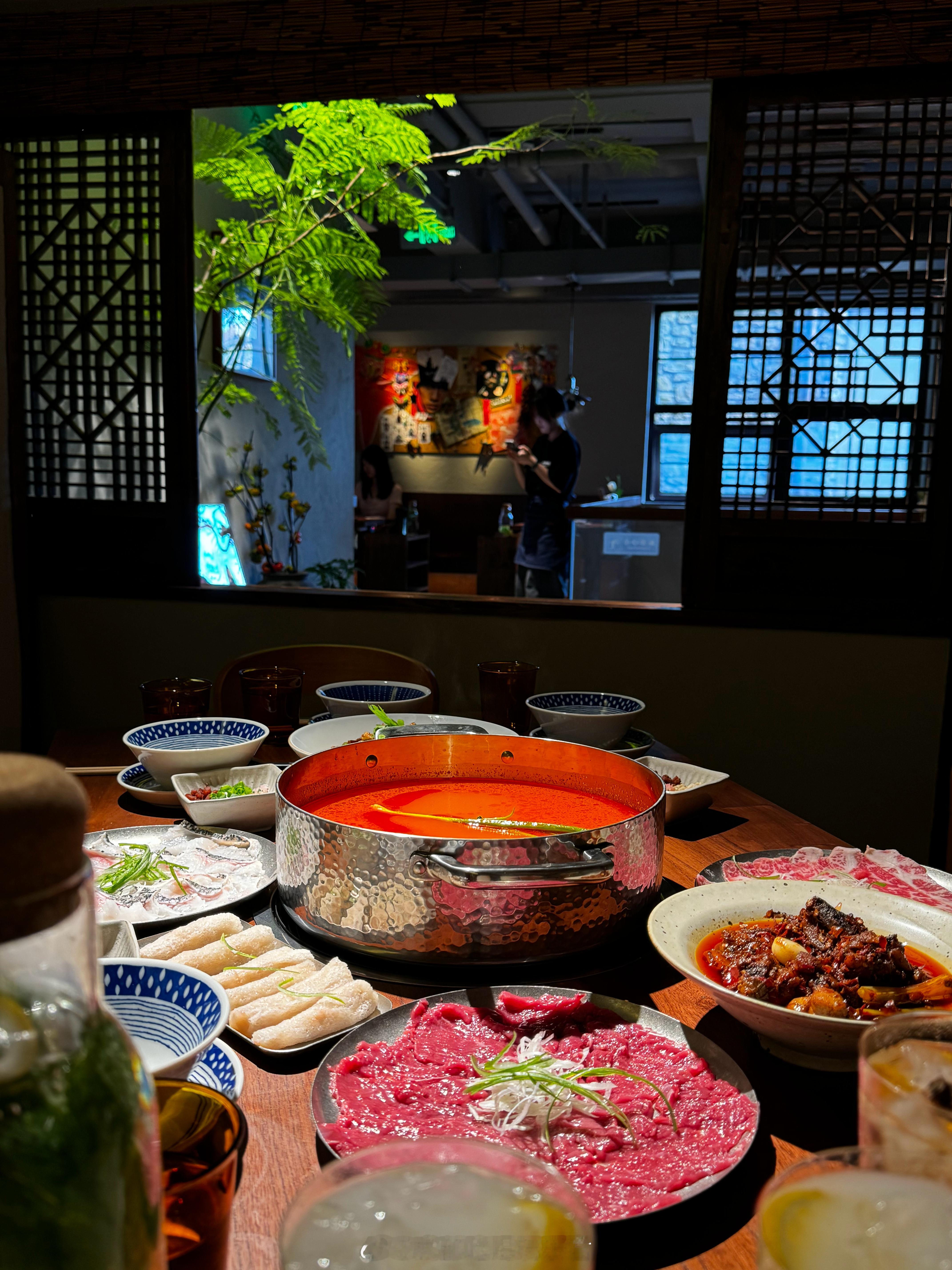 我的美食日记成都美食熳贵·贵州餐厅资格贵州酸汤plus麓镇开新菜品品质、小两层