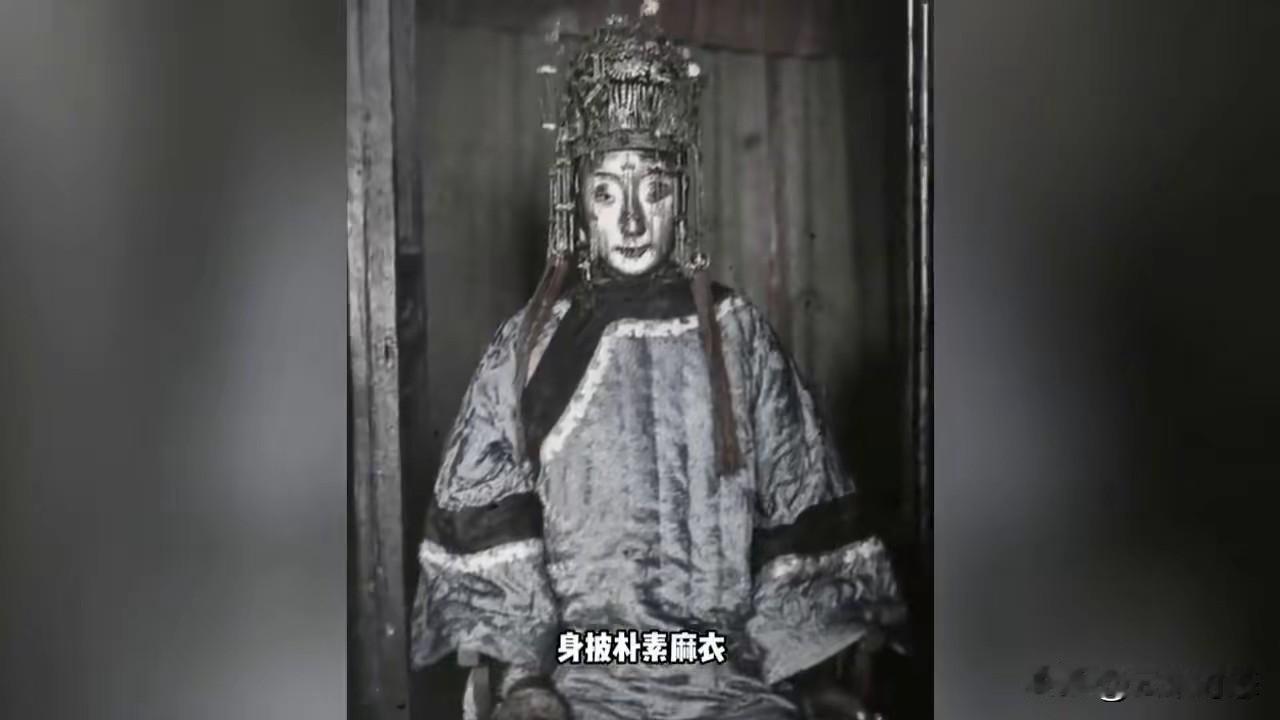 泰山老奶奶真容首现！1913年罕见照片揭秘碧霞元君神韵✨近日，一张拍摄于19