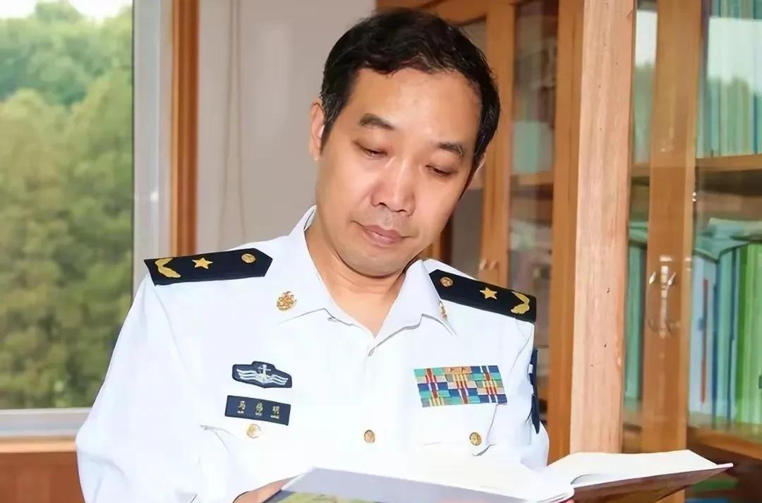 比肩钱学森，超越钱学森？金一南将军的观点，仁者见仁，智者见智。但马明伟院士在电磁