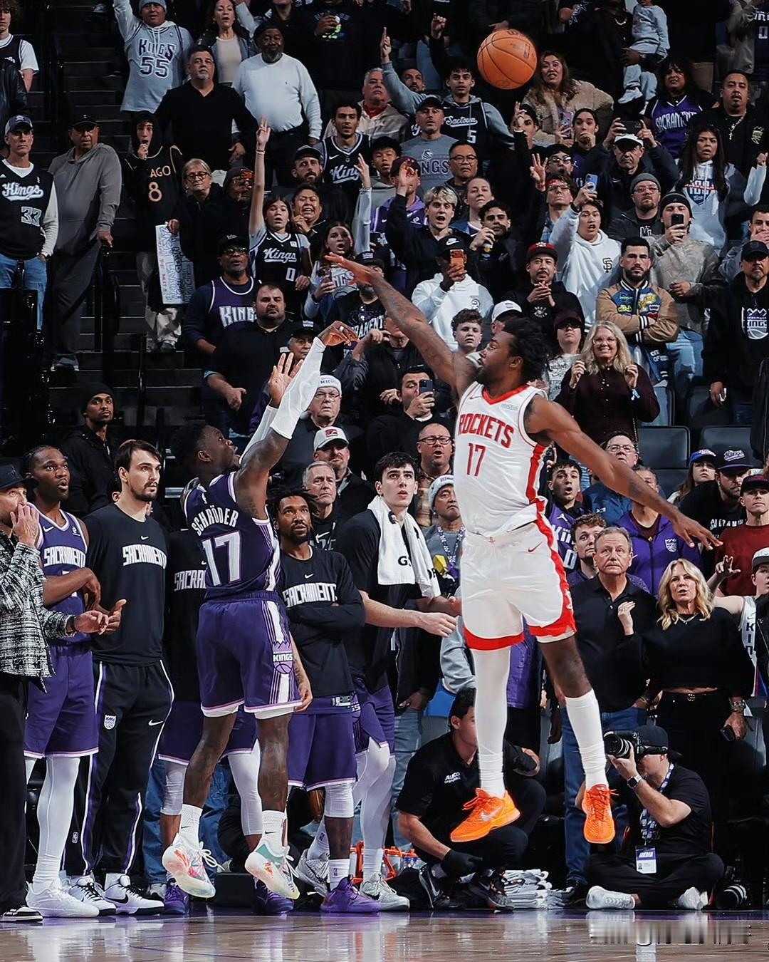 小黑迎射伊森成昨日最佳！！！威少&小黑成国王赢球功臣！火箭对阵国王的比赛，也