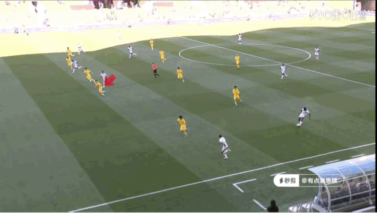 邵家军迎来首负，差距明显国足与客麦隆的比赛，喀麦隆最终以2:0轻取国足，结果