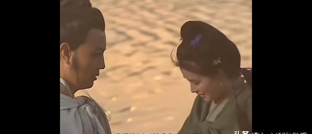 何晴最后的日子，反复看的不是小乔，是李师师。她让闺中密友傅艺伟一遍遍放94版《