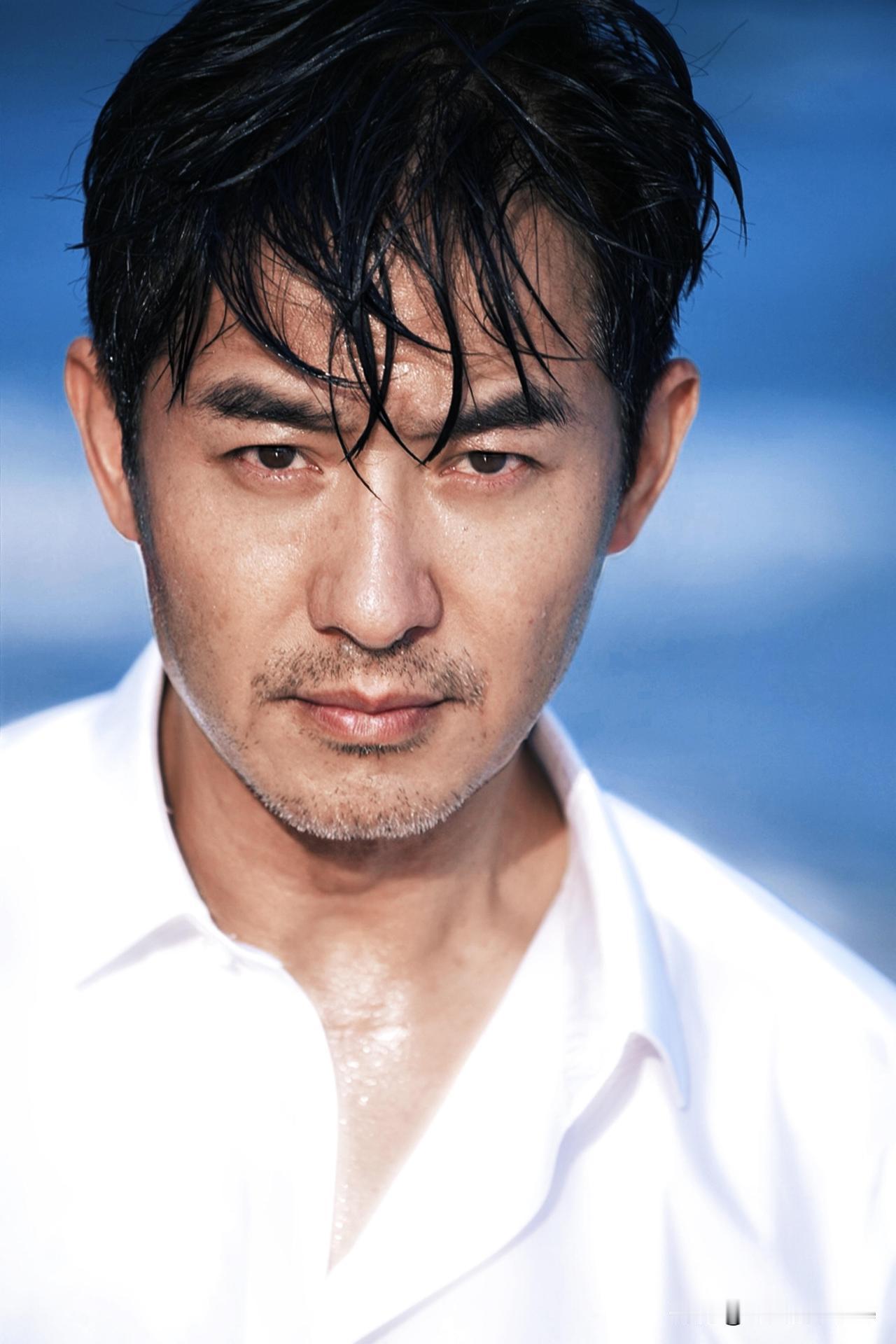 12月18日，演员郭晓东更新动态，并配文说道：“50+1了，我咋觉得我还是个孩子