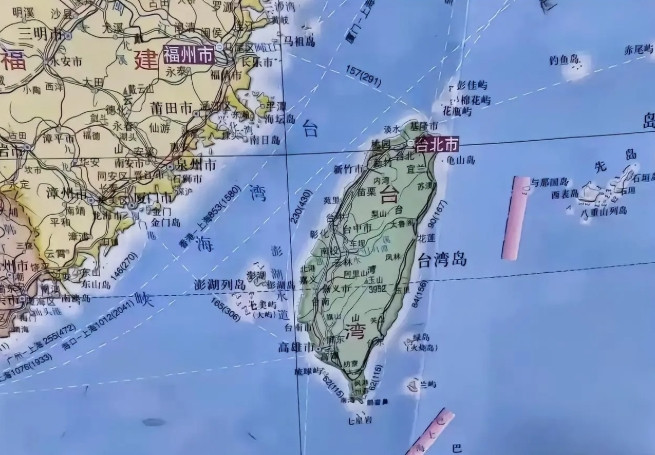 印度高调窜访台湾，打破了长久以来印度不干涉中国内政的基本原则，严重踩到了台海的红