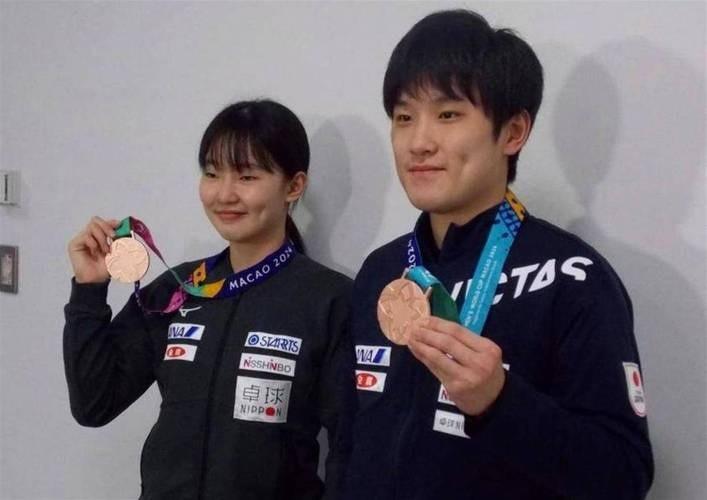 别看张本智和、张本美和兄妹俩如今顶着一套很标准的日式姓名，可真正有意思的地方，恰