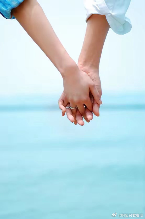 有这3个信号说明这个家庭已经开始走下坡路了：1、夫妻开始分房睡我见过感情好的夫妻
