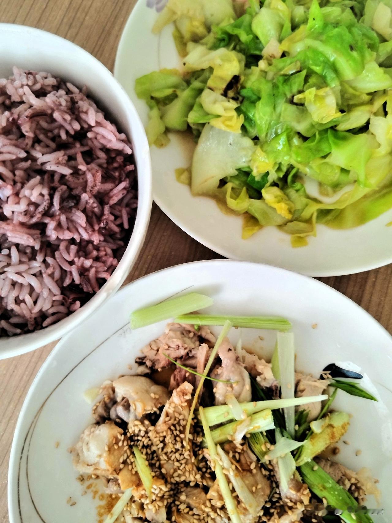 高中生不在家吃饭的午餐，晚餐，主打一个清淡[呲牙笑]曾经我也是无肉不欢的人，但