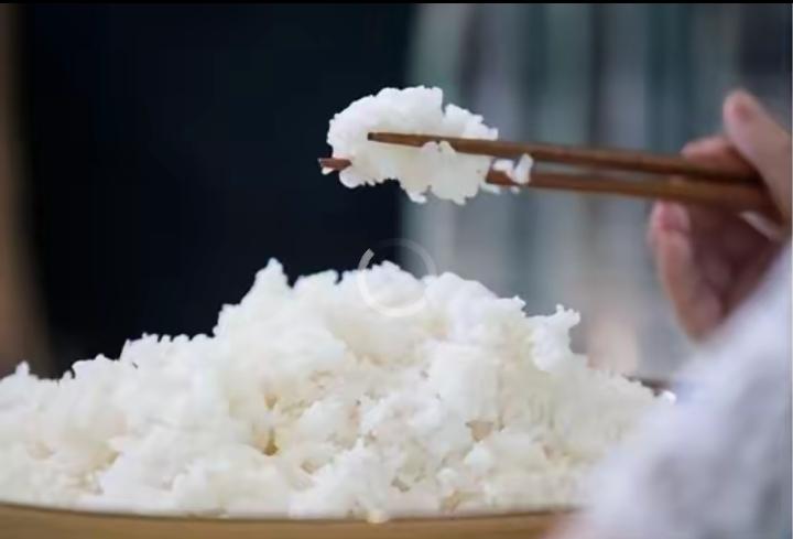 为什么欧美国家不吃米饭，而中国人喜欢吃米饭？一位外国友人体验过中国米饭之后说：他