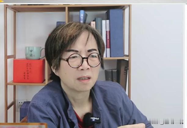 黄智贤攻击黄国昌不配称“紫云黄氏”却避谈苏紫云民众党主席黄国昌近日在蔡正