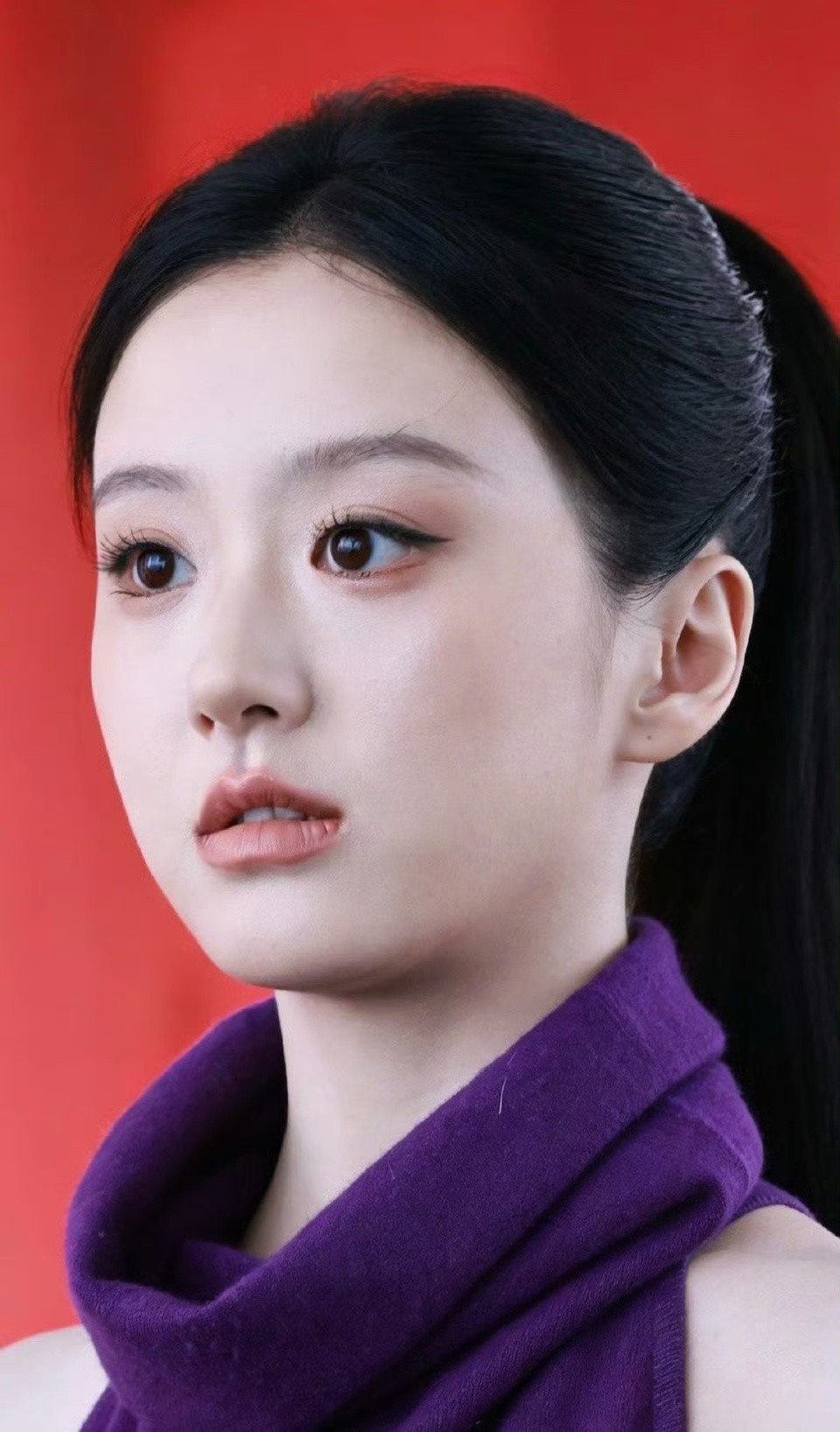 看包上恩高清怼脸生图，这算美女还是普女？