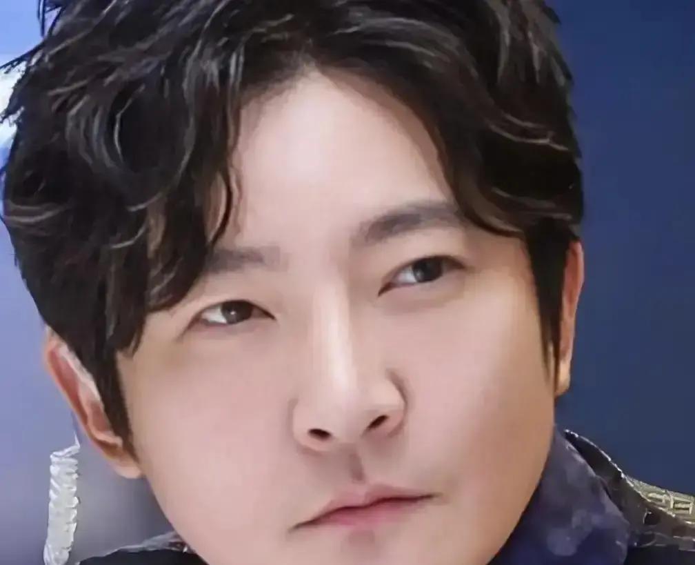 钱归老婆管常见，但交给大姨子管呢？郭京飞一句话，捅破了中产家庭最隐秘的雷区。