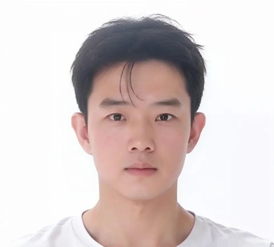 表姐的儿子考上了一个三本大学，也就是大家说的民办大学，每年学费2.8万，再加上一