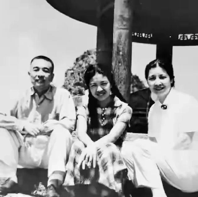 1998年曾志病逝，临终前女儿一再追问：我大哥究竟是谁的孩子？曾志出生在19
