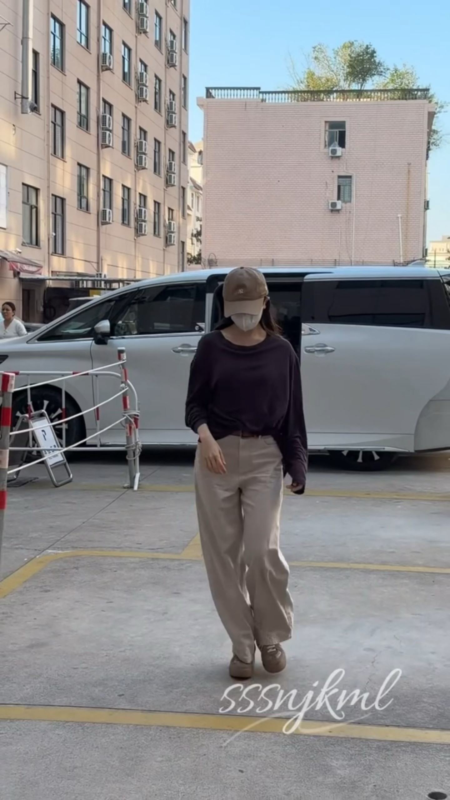 此女最适配秋冬色系之人🍁李兰迪初秋上班路穿搭​​​