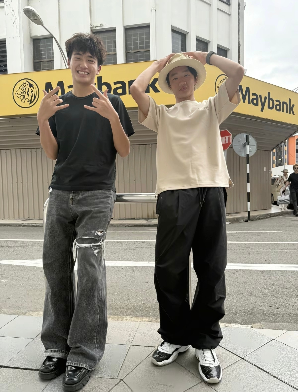 《爸爸去哪儿》售后，Joe和杨阳洋聚会了！！！以前喜欢的小萌娃现在都变成了阳光少
