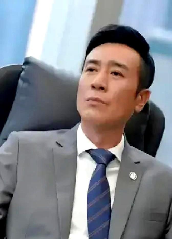 李雪健老师一句“于和伟骨子里坏得很”，突然就炸了！就因为拍《历史的天空》，他