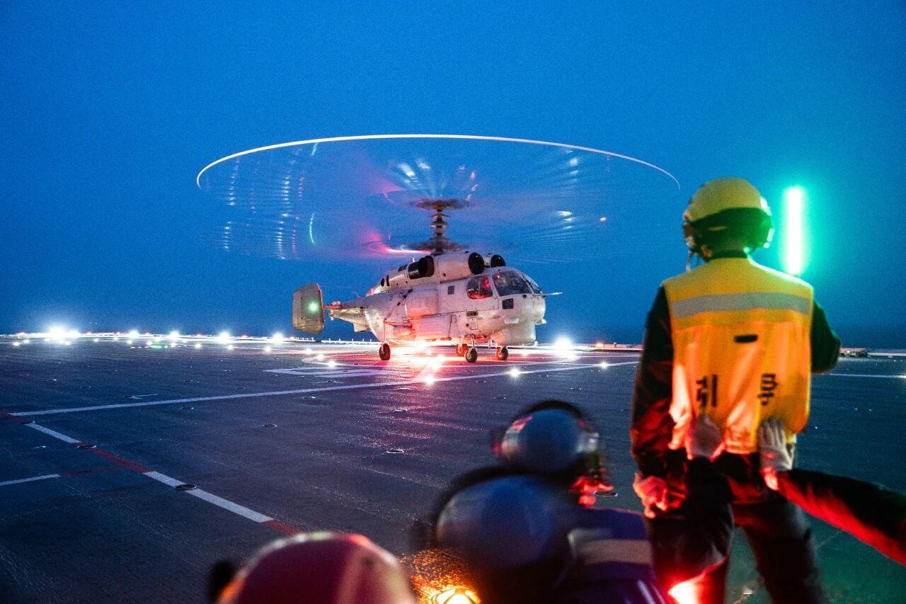 Z9将来一段时间还是主力东部战区海军某舰艇部队，联合舰载直升机某部开展实战化舰机