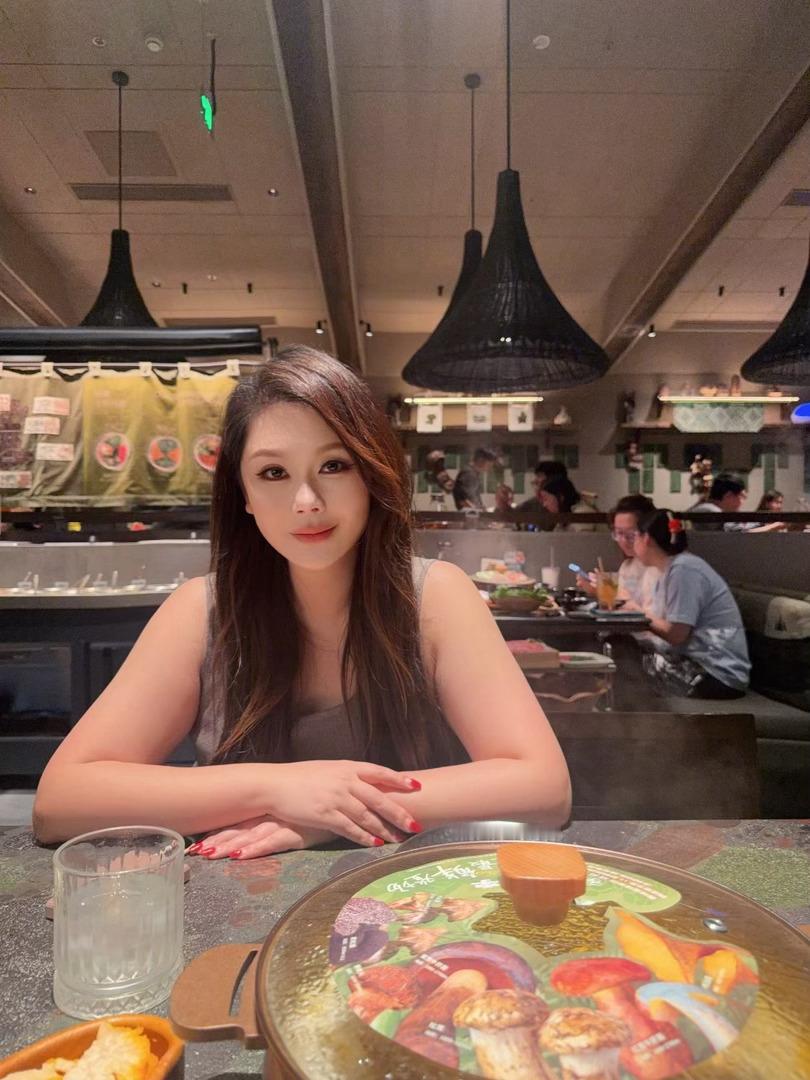 薄肌的反面：厚脂女孩👧​​​