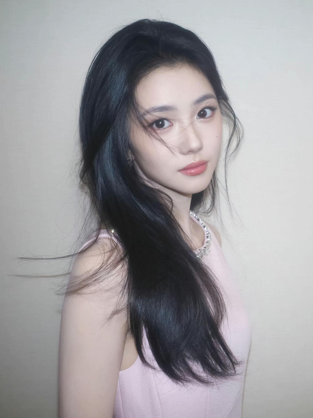 粉红的存妹，好美[害羞]刘浩存娱乐
