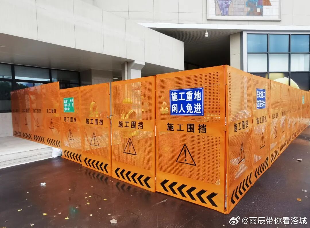 近日，国铁集团郑州局管内洛阳站迎来客运提质改造施工，一起来了解一下👇👇洛阳站是陇海铁路客货一等站