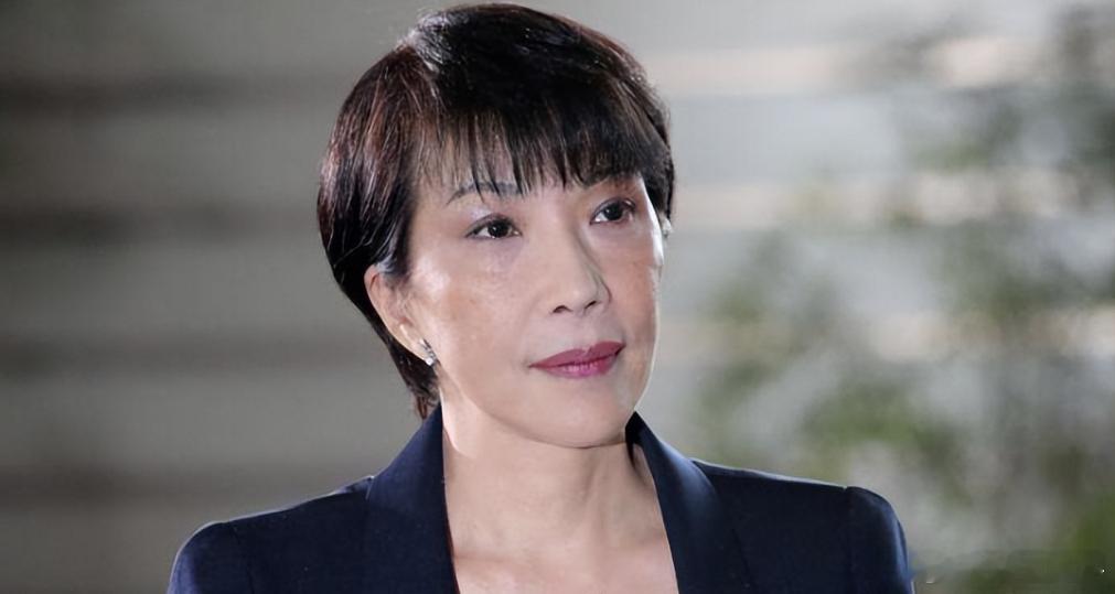 【首相争夺战升级！日本在野“三党”布局，自民党欲拉拢国民民主党】随着公明党在10