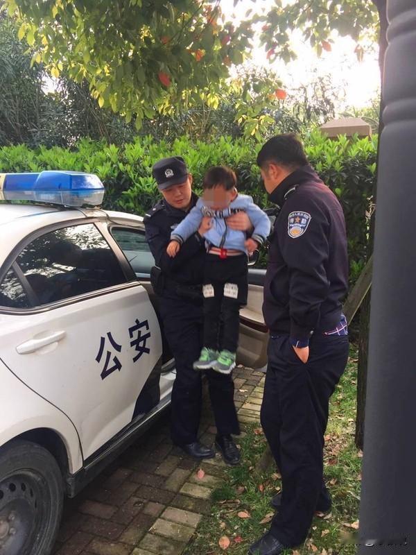 炸裂的套路帮你还银行欠债，还给你钱，你敢信？如果你欠了银行一百万