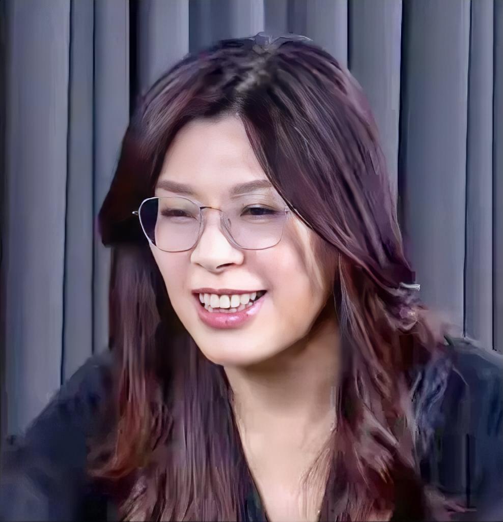 明天,郑丽文将在国民党全代会上接任朱立伦成为国民党新主席,有几个想不到:1、