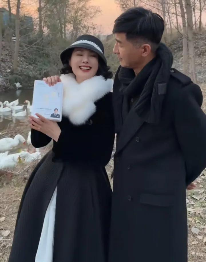 大明星​程莉莎是名副其实的武汉城里姑娘，嫁到山东临沂乡下，一点不矫情，与郭晓东恩