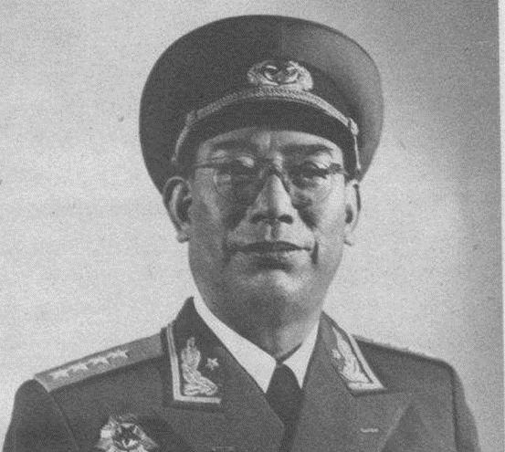 大家职位都一样，为何这三位将军的军衔，要高于其他将领“1955年9月27日下午