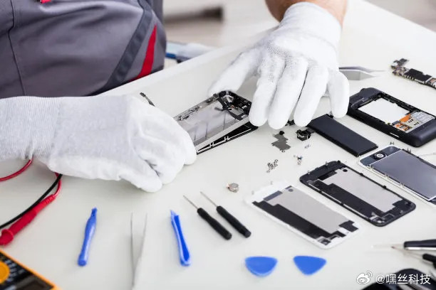 手机售后维修价格谁最良心目前来看国内各家售后都挺良心的，而且官方售后比第三方更