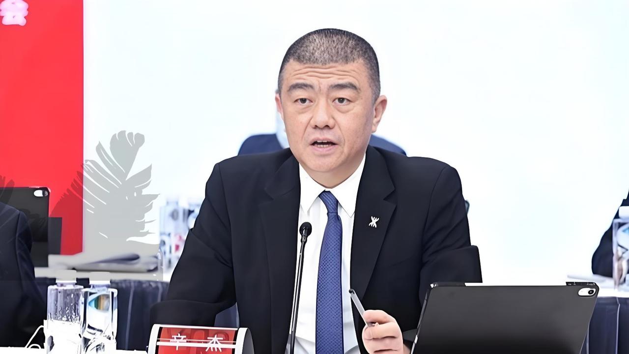 万科董事长辛杰上任8个月，干了三件大事：疯狂“输血”，让深铁以低至2.34%的利