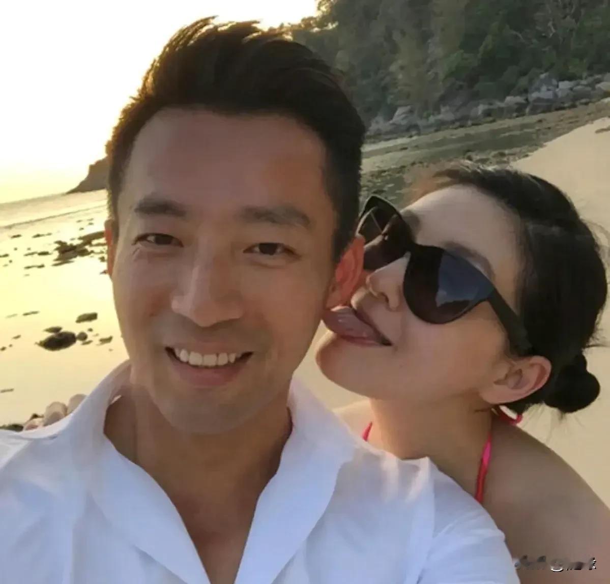 一直不明白，那么美丽聪慧的大S，为什么要那么恨嫁？两次都是闪婚，而且一次比一次离