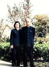 1949年，刘少奇头一回去拜见岳父岳母，吃饭时顺口讲了句话惹出麻烦，王光美当时脸
