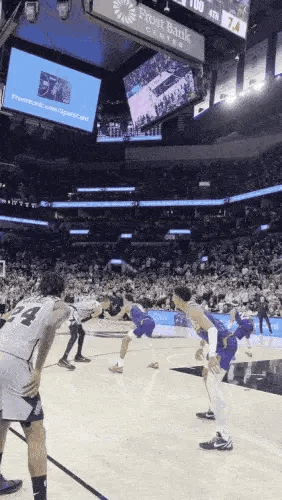 在球迷视角看文班亚马的这个绝杀是什么样的体验？当文班亚马急停跳投的一瞬间，我们