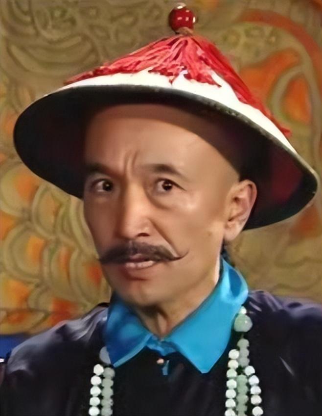 如果你看真实的历史，刘墉比和珅更可恨，更可恶。因为和珅至少不祸害老百姓。 刘