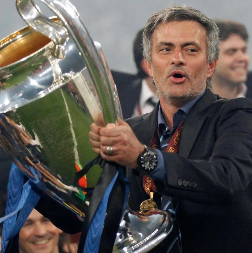 波尔图此前17年无缘欧冠冠军，穆里尼奥带队登顶，此后波尔图再未染指欧冠。国