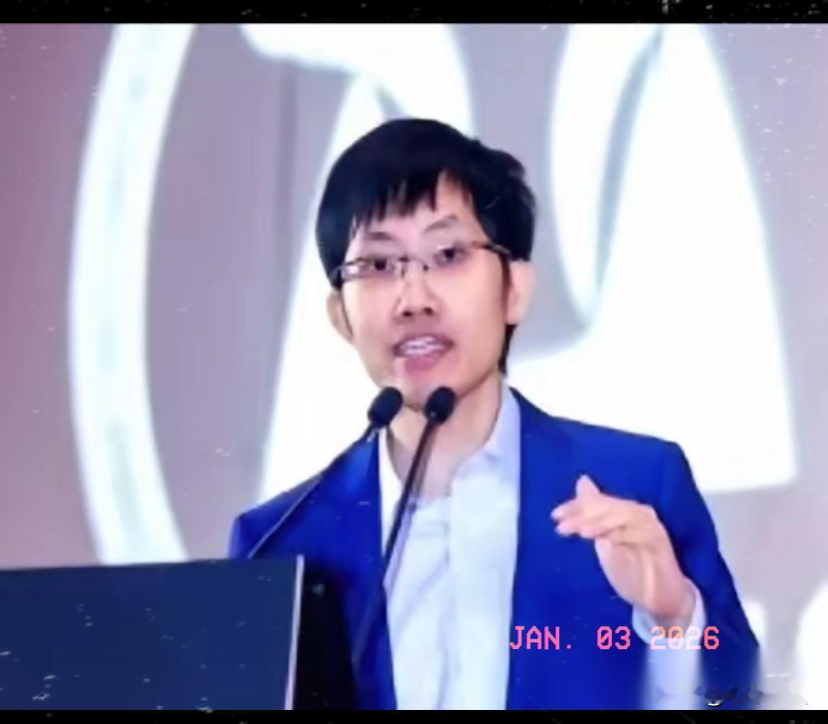 手握千亿量化帝国的梁文锋，一句振聋发聩的话，撕开了中国AI最真实的遮羞布！他